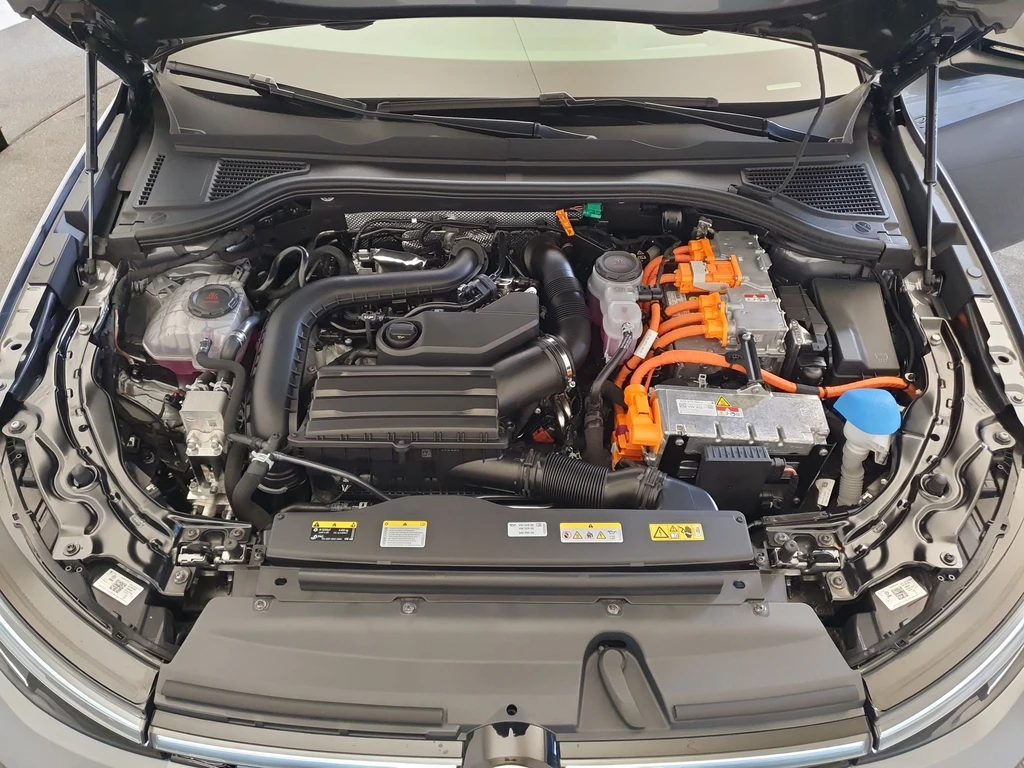 Volkswagen Passat – foto 21