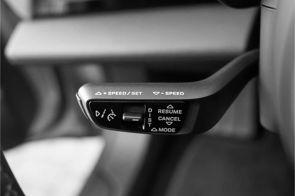 Porsche Taycan – foto 36