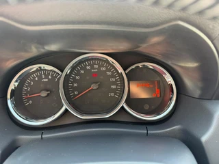 Dacia Duster – thumbnail 32