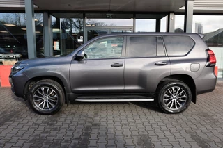 Toyota Land Cruiser – thumbnail 3