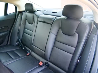 Volvo S60 – thumbnail 11