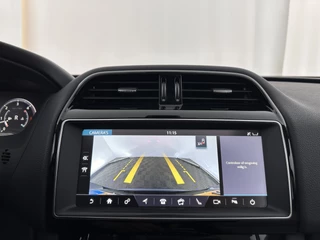 Jaguar F-PACE – thumbnail 16