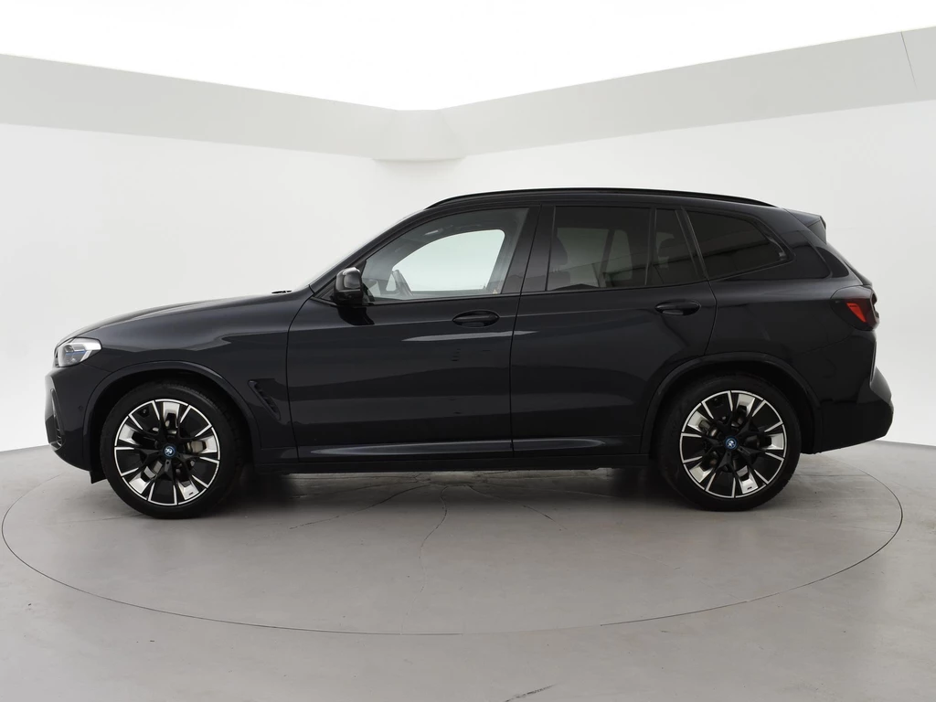 BMW iX3 – foto 3
