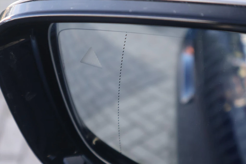 BMW i4 – foto 26