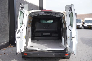 Ford Transit Connect – thumbnail 8
