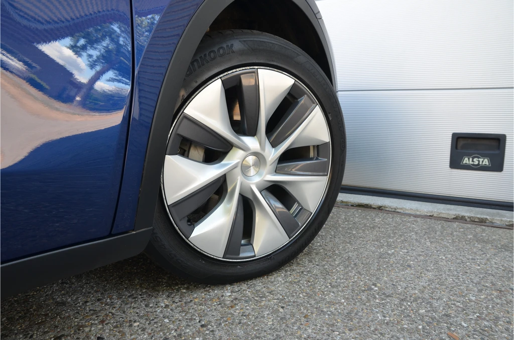 Tesla Model Y – foto 10