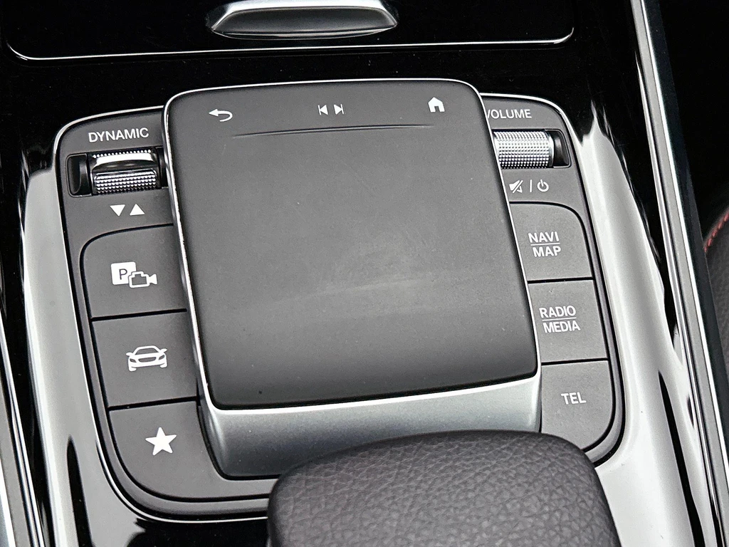 Mercedes-Benz EQA – foto 31