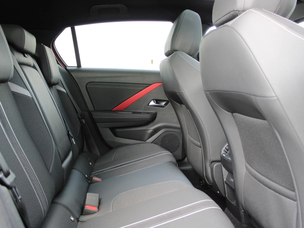 Opel Astra – foto 8