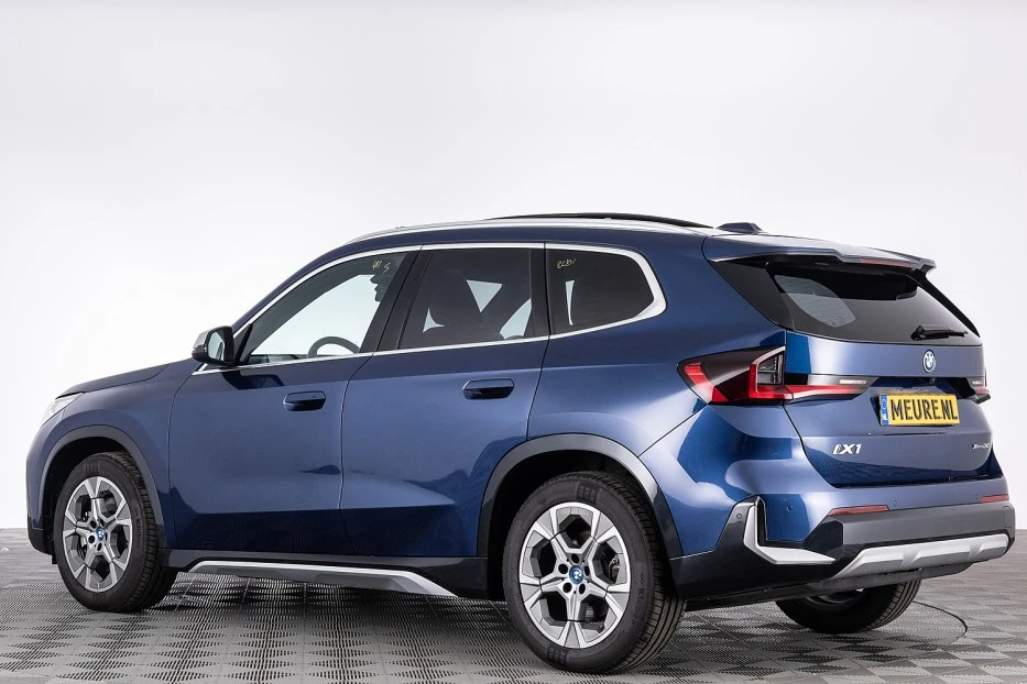 BMW iX1 – foto 2