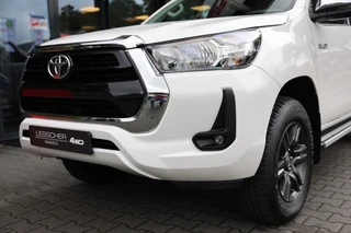 Toyota Hilux – thumbnail 1