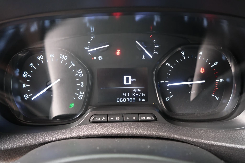 Opel Vivaro – foto 31