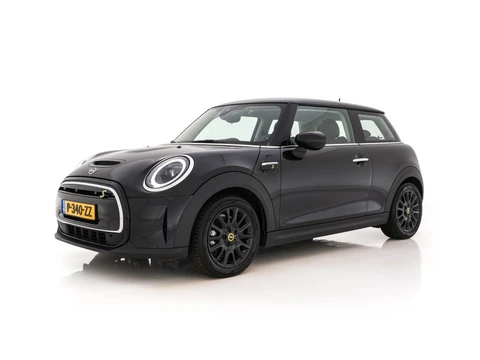 MINI Electric MINI Yours 33 kWh [3-Fase-11kW] {SoH-96%} (INCL-BTW) Aut. *HEATPUMP | LEATHER-ALCANTARA | FULL-LED | NAVI-FULLMAP | SPORTSEATS | AMBIENTLIGHT | DIGI-COCKPIT | DAB+ | ECC | PDC | CRUISE | 16''ALU*