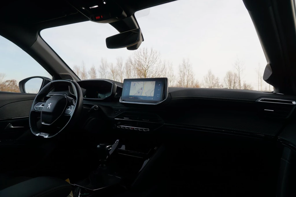 Peugeot 208 – foto 24