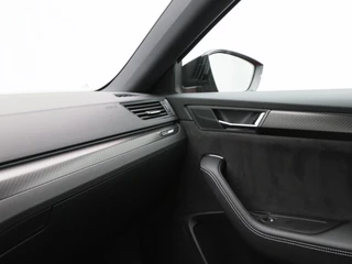 Škoda Superb – thumbnail 35