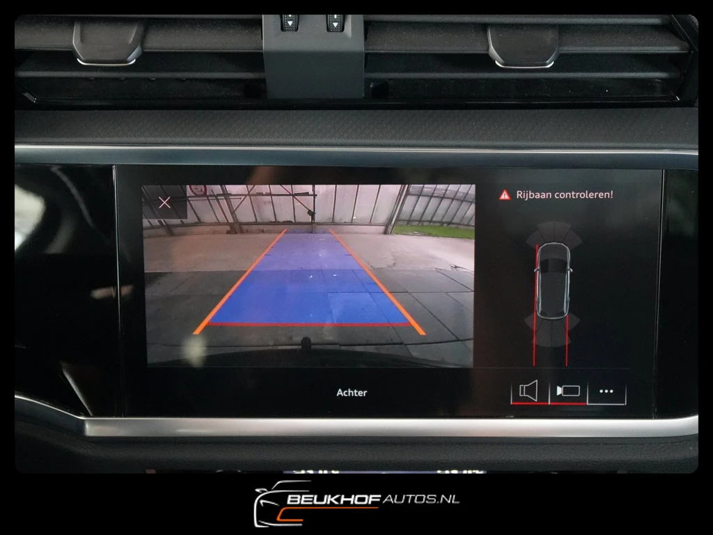 Audi Q3 – foto 11