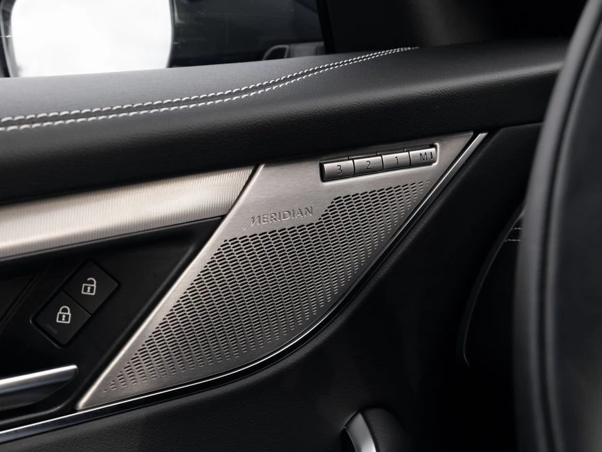Jaguar F-PACE – foto 19