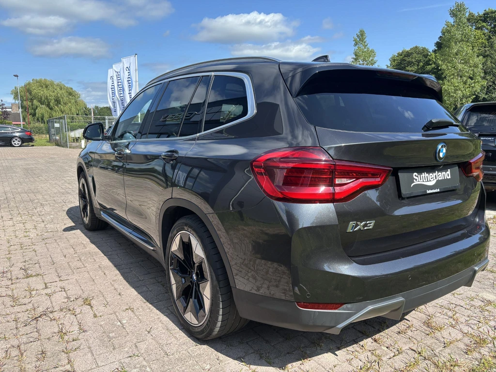 BMW iX3 – foto 3