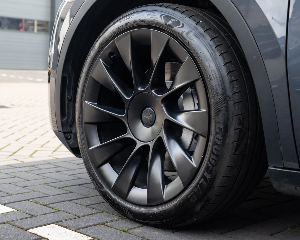 Tesla Model Y – foto 13