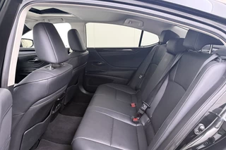 Lexus ES – thumbnail 13