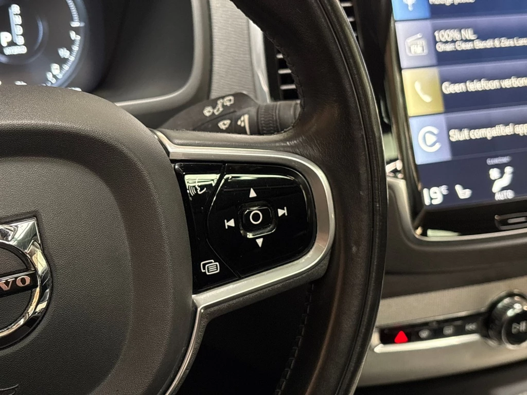 Volvo XC90 – foto 17