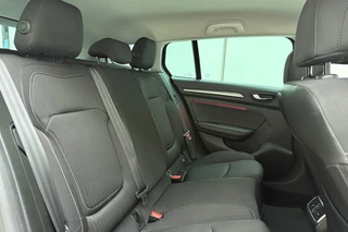 Renault Mégane Estate – thumbnail 16
