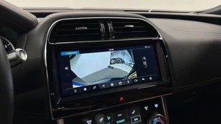Jaguar XE – thumbnail 13