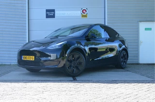 Tesla Model Y – thumbnail 1