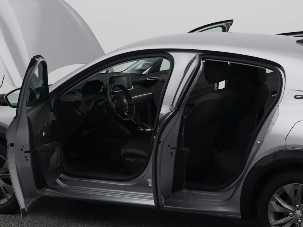 Peugeot e-208 – foto 36
