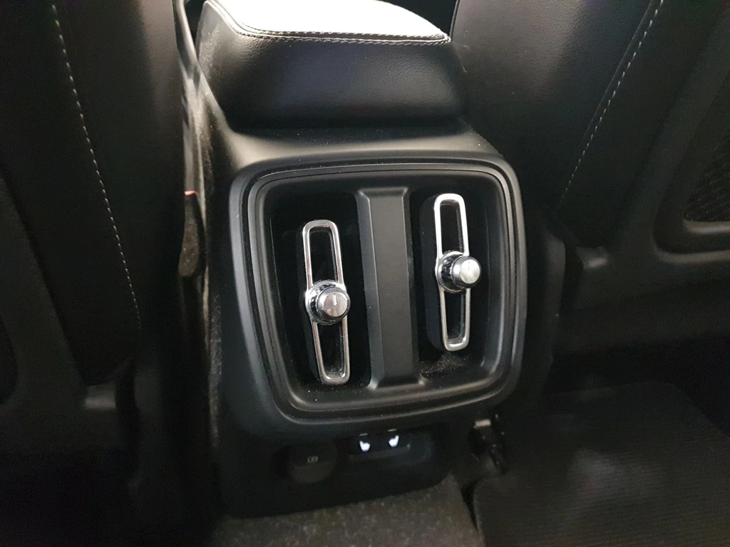 Volvo XC40 – foto 25