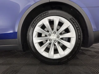 Tesla Model X – thumbnail 32