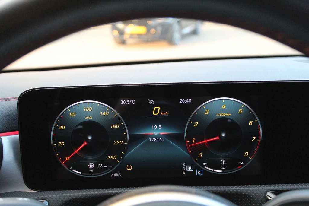 Mercedes-Benz CLA – foto 31