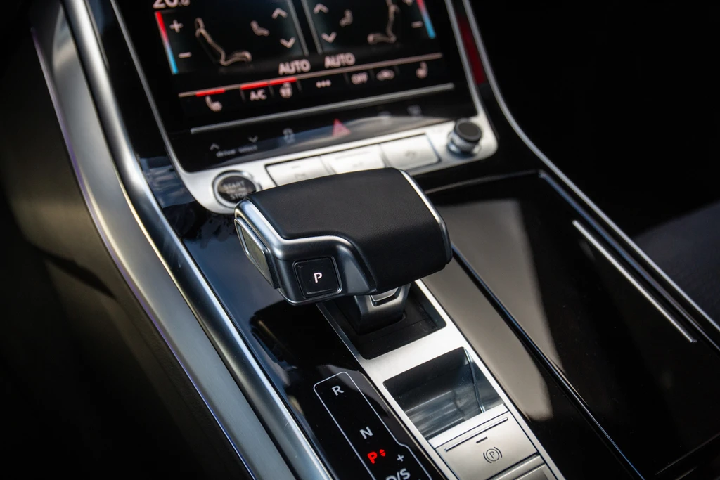 Audi Q8 – foto 12