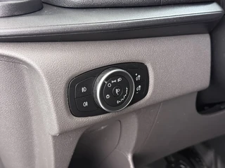 Ford Transit Custom – thumbnail 27