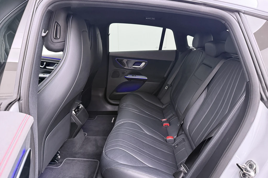 Mercedes-Benz EQE – foto 13