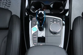 BMW iX3 – thumbnail 6