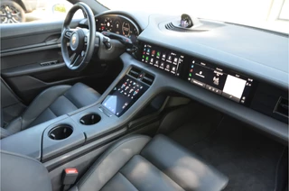 Porsche Taycan – thumbnail 14