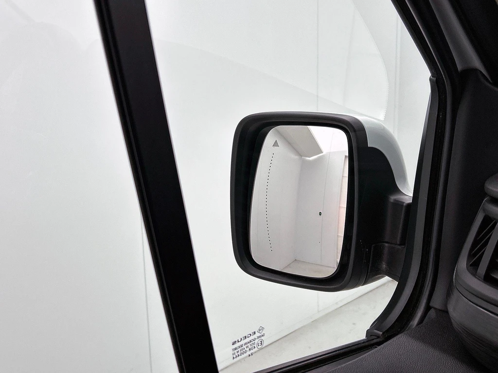 Renault Trafic – foto 21