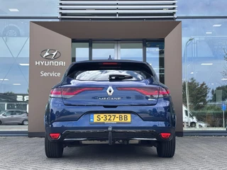 Renault Megane E-Tech – thumbnail 4