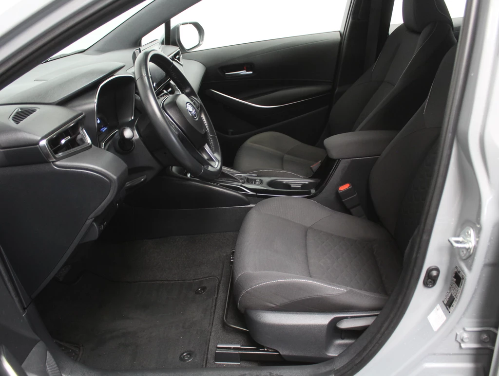 Toyota Corolla Touring Sports – foto 34
