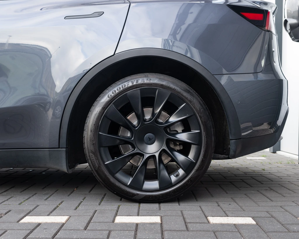 Tesla Model Y – foto 21