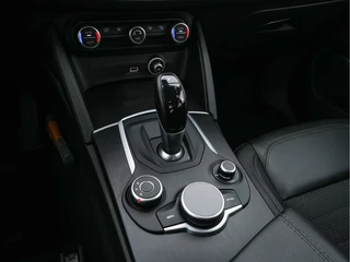 Alfa Romeo Stelvio – thumbnail 17