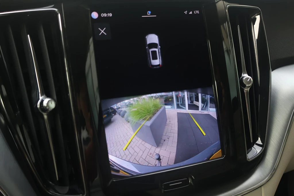 Volvo XC60 – foto 15