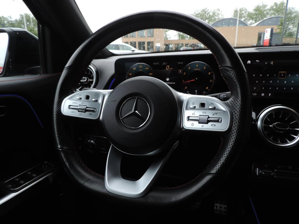 Mercedes-Benz GLB – foto 28