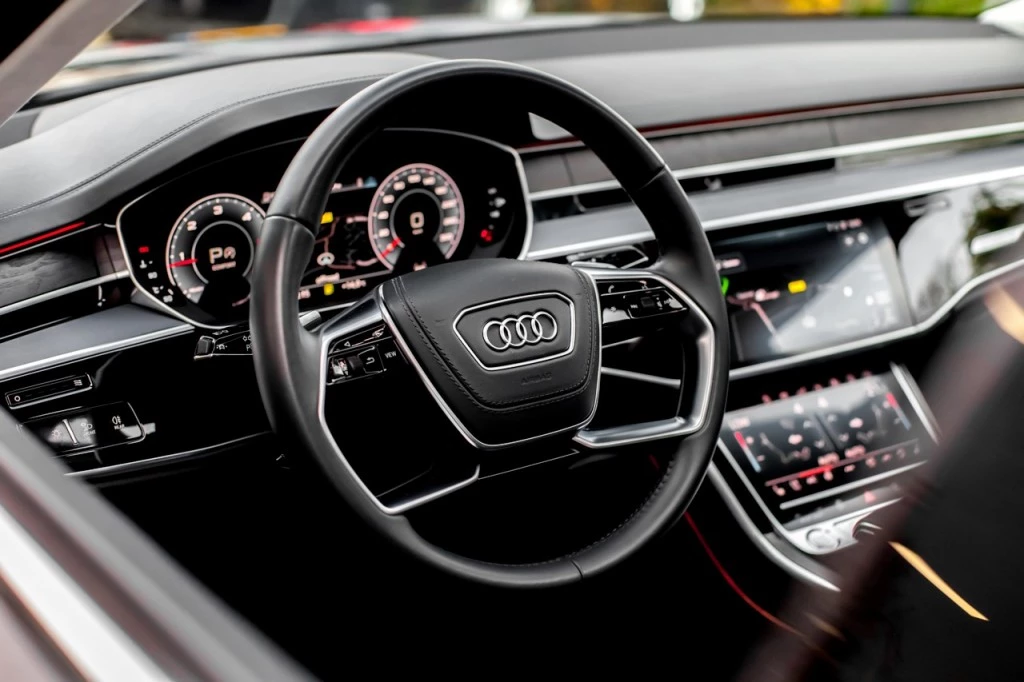 Audi A8 – foto 22