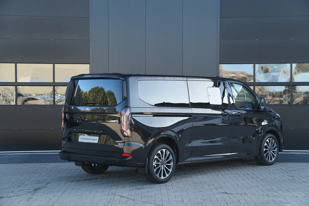 Ford Tourneo Custom – foto 5