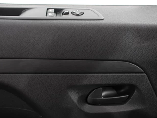 Opel Vivaro – thumbnail 32