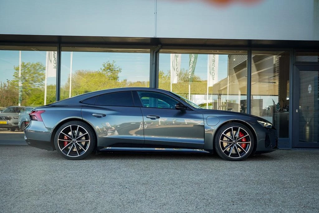 Audi e-tron GT – foto 7