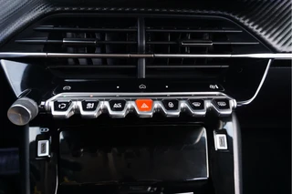 Peugeot 208 – thumbnail 24