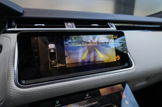 Land Rover Range Rover Velar – thumbnail 47