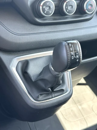 Renault Trafic – thumbnail 10